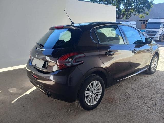PEUGEOT - 208 ALLURE MT — foto do lote