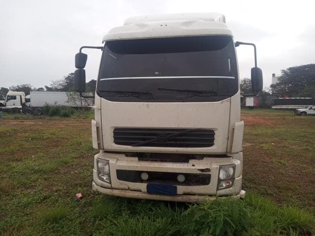 VOLVO - VM 310 4X2T — foto do lote