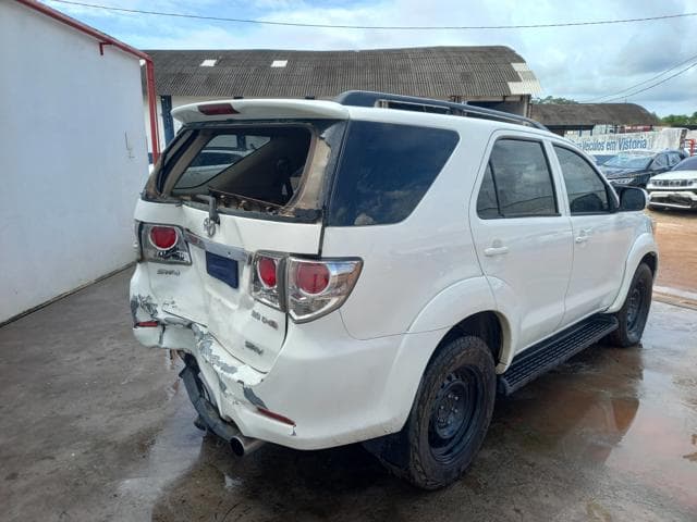 TOYOTA - HILUXSW4 SRV4X4 — foto do lote