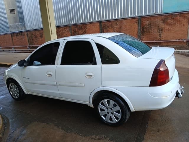 GM - CORSA SEDAN PREMIUM — foto do lote