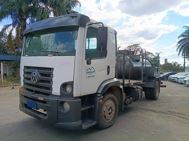 VOLKSWAGEN - 13.180 CNM — foto do lote