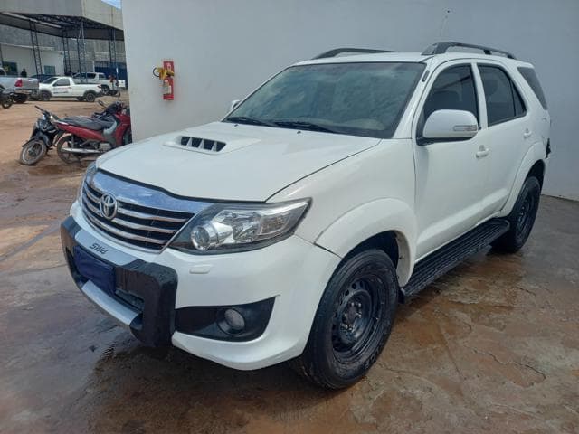 TOYOTA - HILUXSW4 SRV4X4 — foto do lote