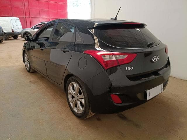 HYUNDAI - I30 — foto do lote