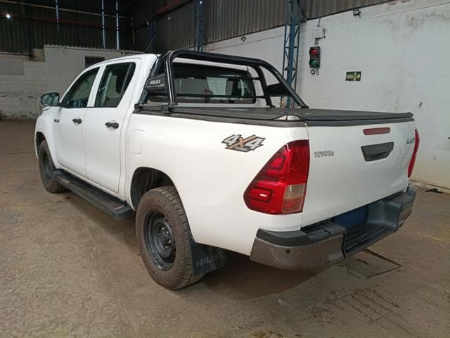TOYOTA - HILUX CDLOWM4FD — foto do lote