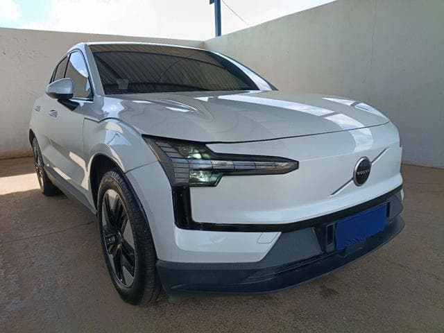 VOLVO - EX30 E60 CORE — foto do lote