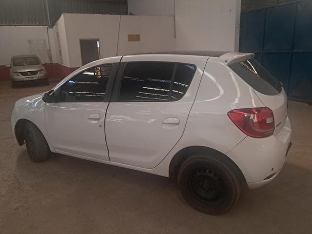 RENAULT - SANDERO EXPR 10 — foto do lote