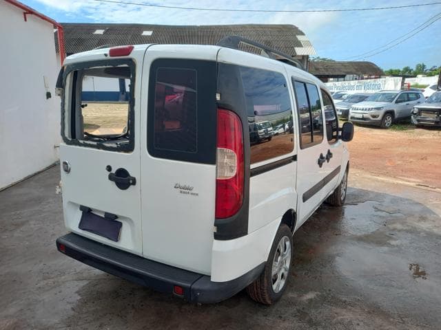FIAT - DOBLO ESSENCE 1.8 — foto do lote
