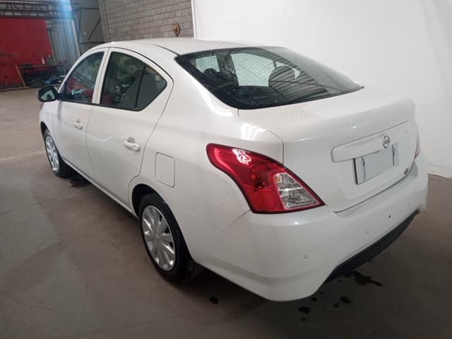 NISSAN - VERSA 10 — foto do lote