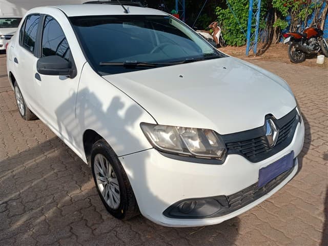 RENAULT - LOGAN AUTH 10 — foto do lote