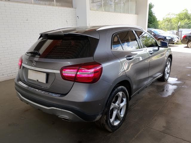 MERCEDES-BENZ - GLA200FF — foto do lote