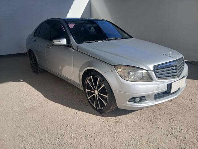 MERCEDES-BENZ - C 200 K — foto do lote