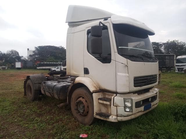VOLVO - VM 310 4X2T — foto do lote