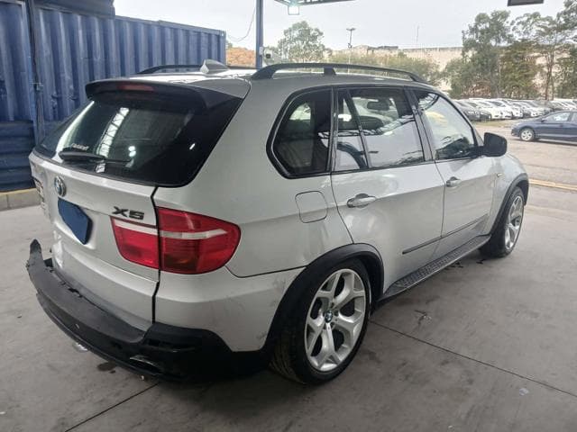 BMW - X5 4.8I FE81 — foto do lote