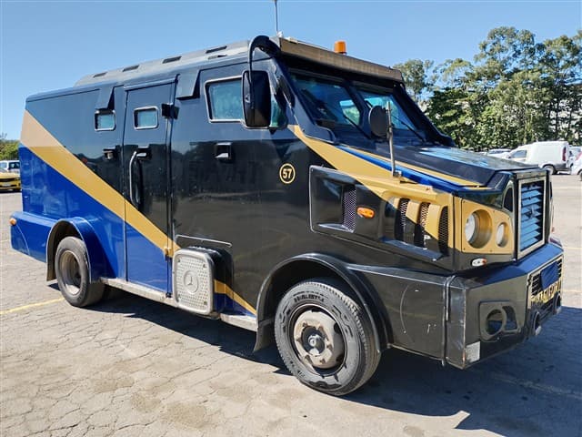 MERCEDES-BENZ - 915E BLINFORT — foto do lote