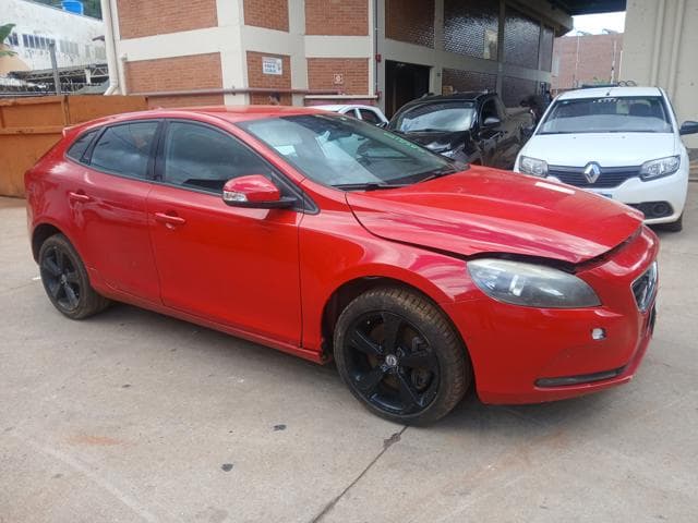 VOLVO - V40 T4 DYNAMIC — foto do lote