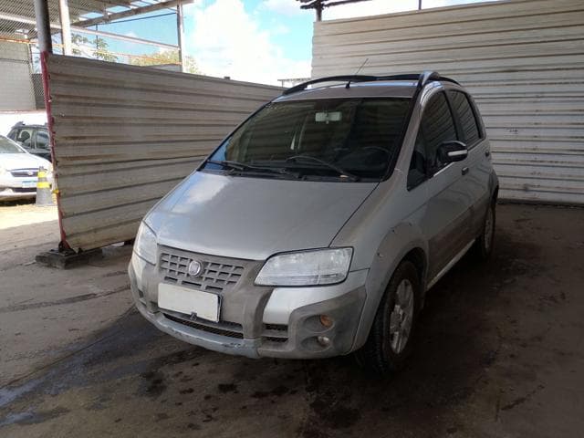 FIAT - IDEA ADVENTURE DUAL — foto do lote