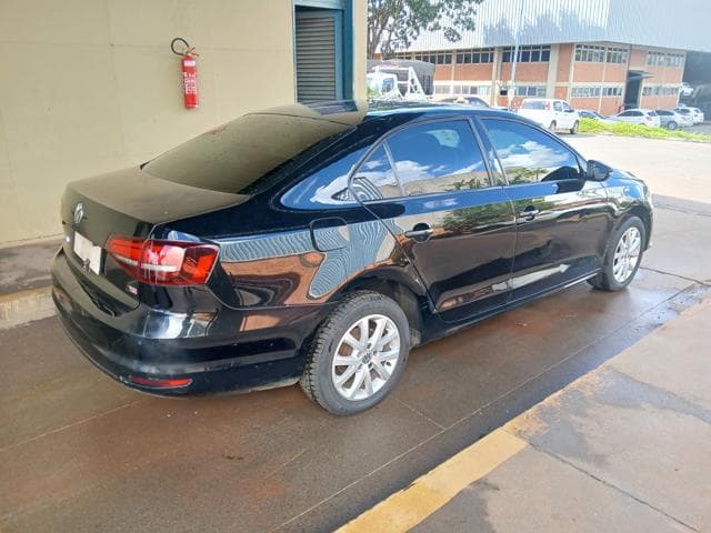 VOLKSWAGEN - JETTA TL MF — foto do lote