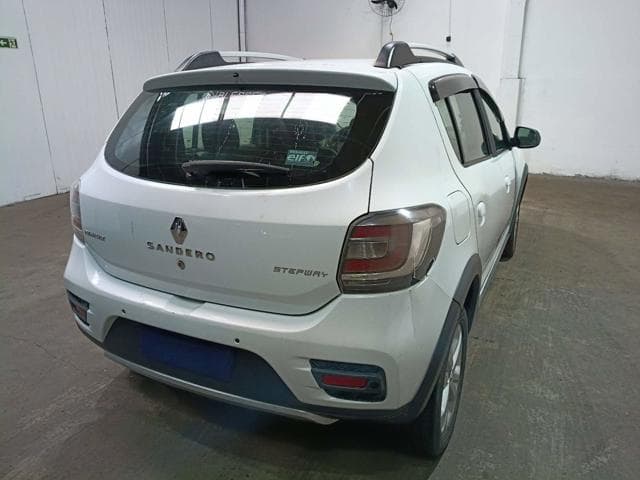 RENAULT - SANDERO STEP 16R — foto do lote
