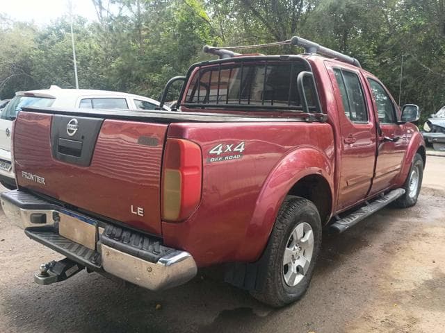 NISSAN - FRONTIER LE 4X4 — foto do lote