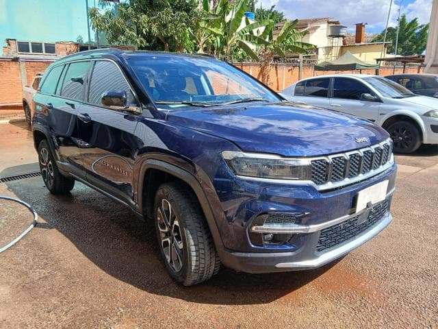 JEEP - COMMANDER LIM T270 — foto do lote