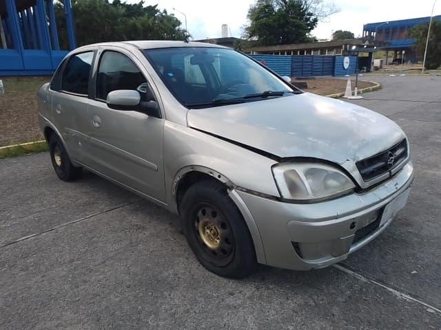 GM - CORSA SEDAN PREMIUM — foto do lote