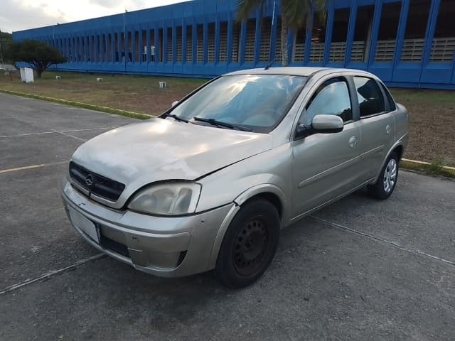 GM - CORSA SEDAN PREMIUM — foto do lote