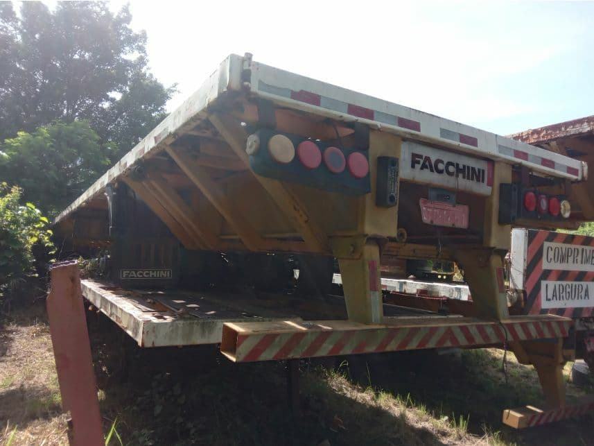 LOTE 6: VEÍCULO SEMIREBOQUE DE CARGA SECA "FACCHINI", PLACA DTD-1451, ANO 2007, EM ESTADO DE SUCATA Processo: 1127919-19.2018