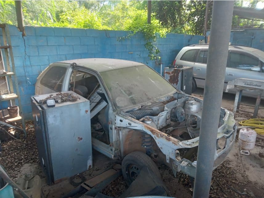 LOTE 12: 1 VEÍCULO VW GOL SUCATA, SEM PLACA, CHASSI FINAL 784, ANO 1988, EM ESTADO DE SUCATA Processo: 1127919-19.2018.8.26.0