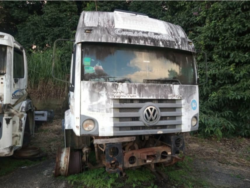 LOTE 04: VEÍCULO VOLKSWAGEN 25-370 E CONSTEL. 6X2 TRACTOR 2P (DIES.), PLACA ELQ-7749, ANO/MODELO 2010/2011. Processo: 1127919