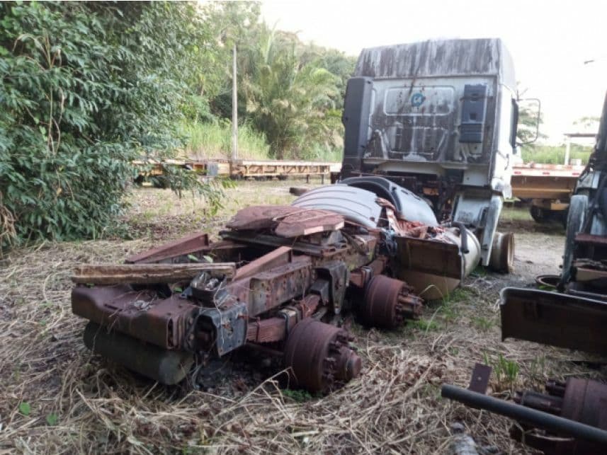 LOTE 04: VEÍCULO VOLKSWAGEN 25-370 E CONSTEL. 6X2 TRACTOR 2P (DIES.), PLACA ELQ-7749, ANO/MODELO 2010/2011. Processo: 1127919