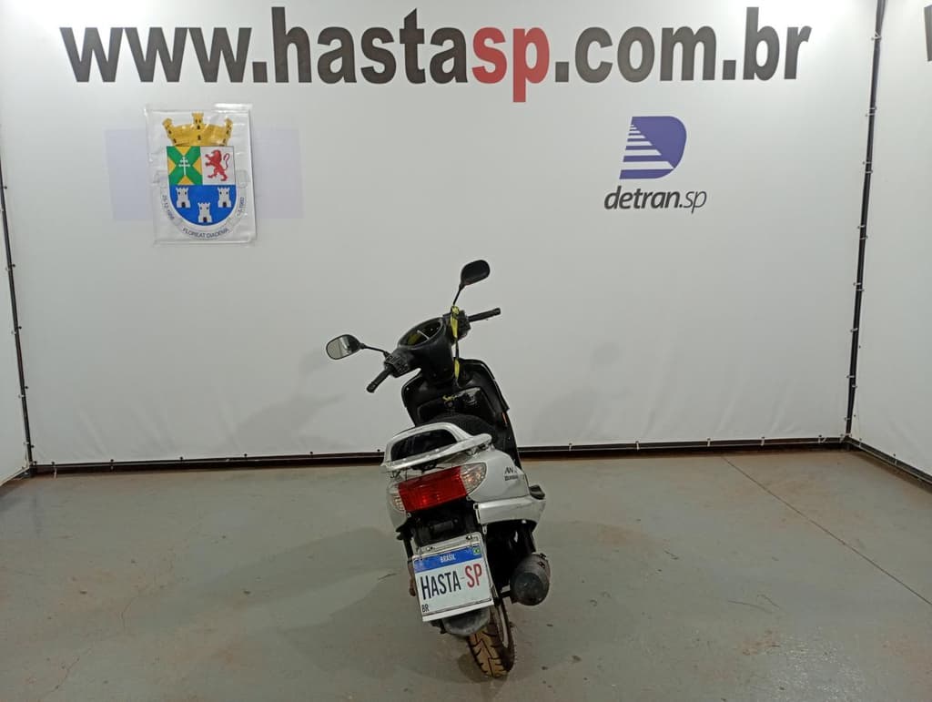 SUZUKI AN125 2008 2009 PRATA — foto do lote