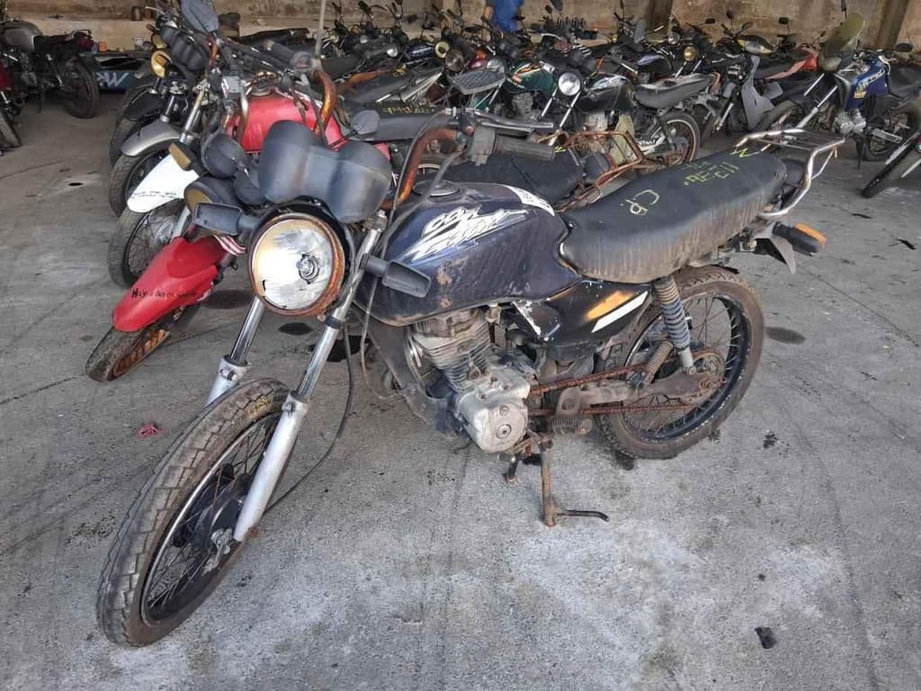 HONDA CG 125 2005 2005 Sucata Motor Servível — foto do lote