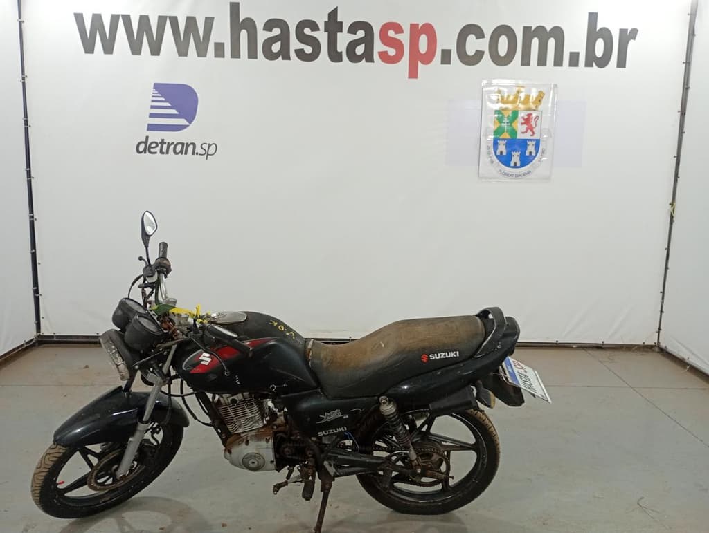 SUZUKI EN125 YES SE 2011 2011 PRETA — foto do lote