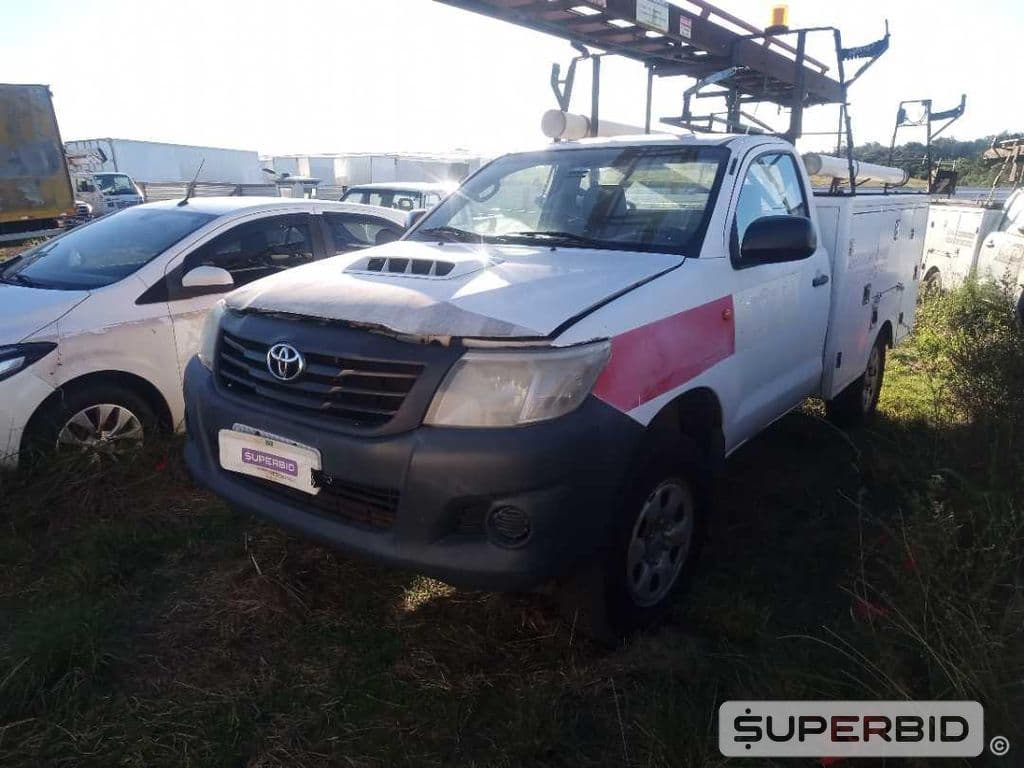TOYOTA HILUX CS4X4CHAS 2015/2015, Placa FINAL 4,  (ID.: 50789) — foto do lote
