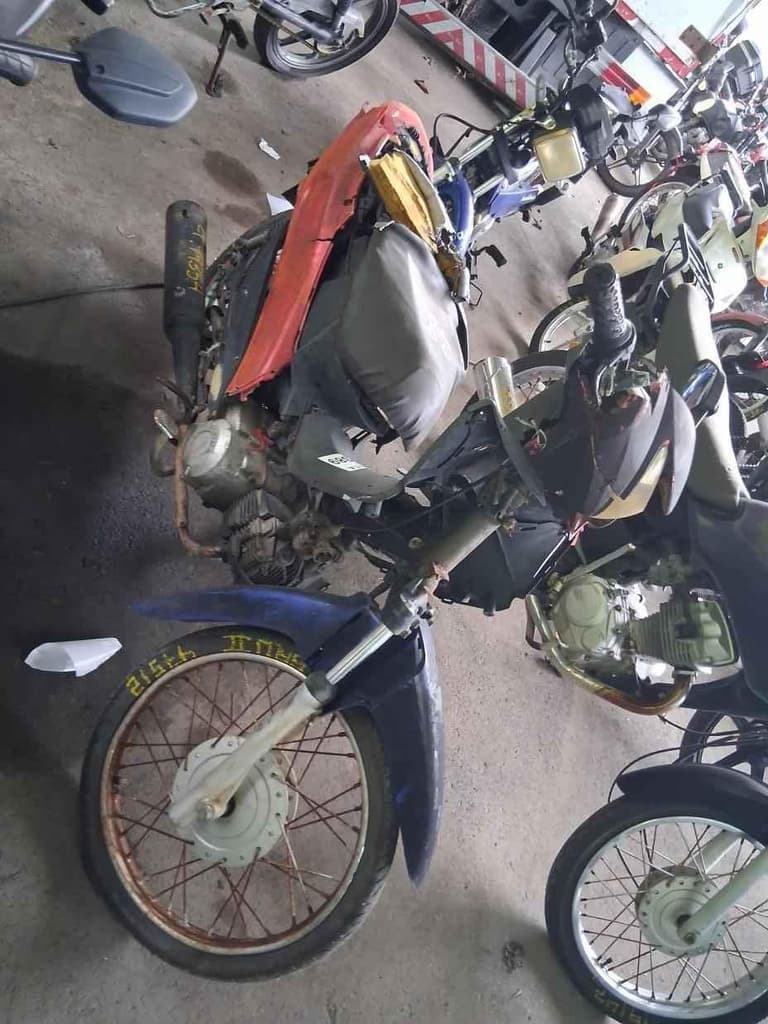 HONDA BIZ Sucata Motor Servível — foto do lote
