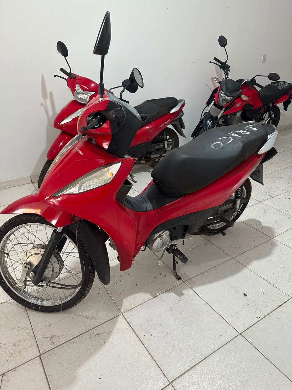 HONDA/BIZ ES VERMELHA 2025 (Veículo sem chave) — foto do lote