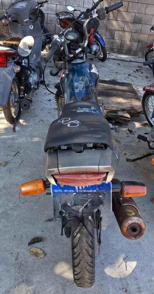 YAMAHA YBR 125 2003 2004 Sucata Motor Servível — foto do lote