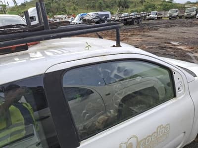 SUCATA DE FIAT UNO VIVACE 1.0, 2015/2016, Placa FINAL 4 (BA),  (Ref.: 21840) — foto do lote