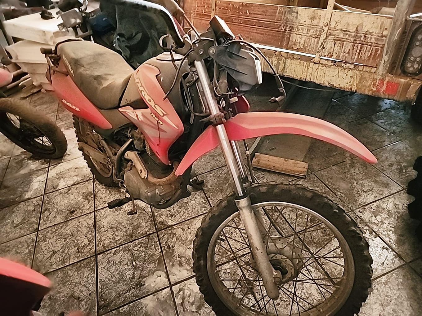 HONDA NXR 150 BROS KS ANO: 2008/2008 PLACA FINAL 7 (PR) — foto do lote