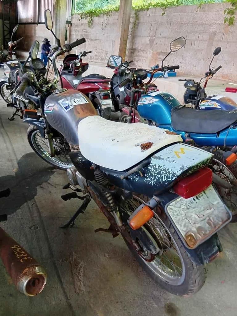 HONDA CG 125 1996 1997 Sucata Motor Servível — foto do lote