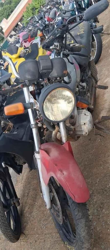 YAMAHA YBR 125 2000 2000 Sucata Motor Servível — foto do lote