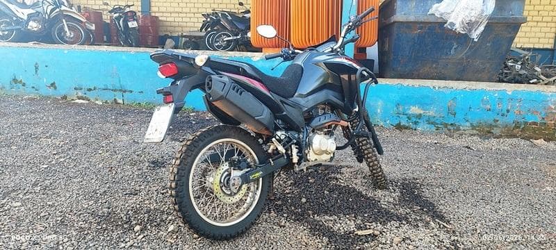 LOTE 04: Motocicleta HONDA/NXR 160 BROS CBS, ano e modelo 2025 — foto do lote
