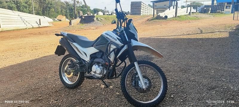 LOTE 02: Motocicleta Honda NXR 160 BROS ESDD, ano 2022 — foto do lote
